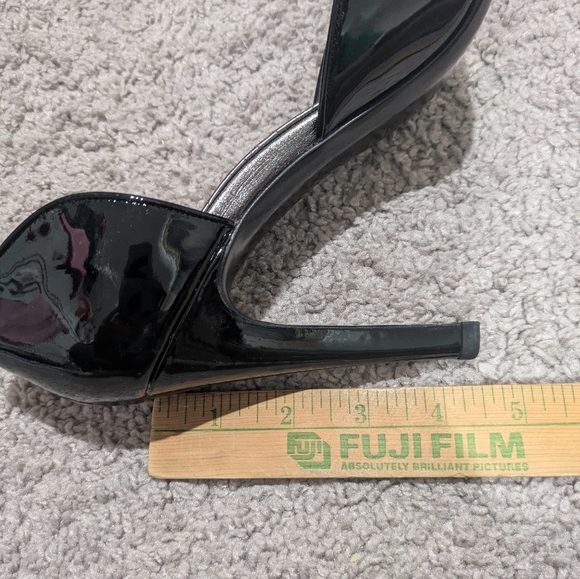 Gucci Heels Black and Silver Size 9 Open Toe TOM FORD Era - Picture 10 of 10